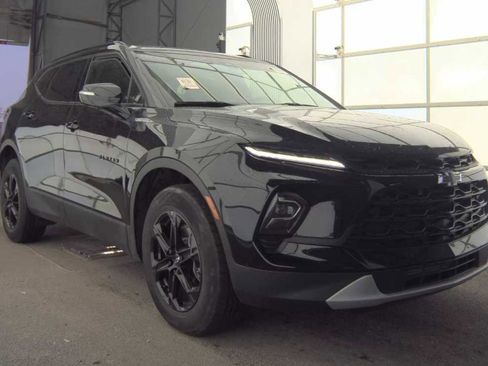 Used 2023 Chevrolet Blazer LT w/ Midnight/Sport Edition image 5