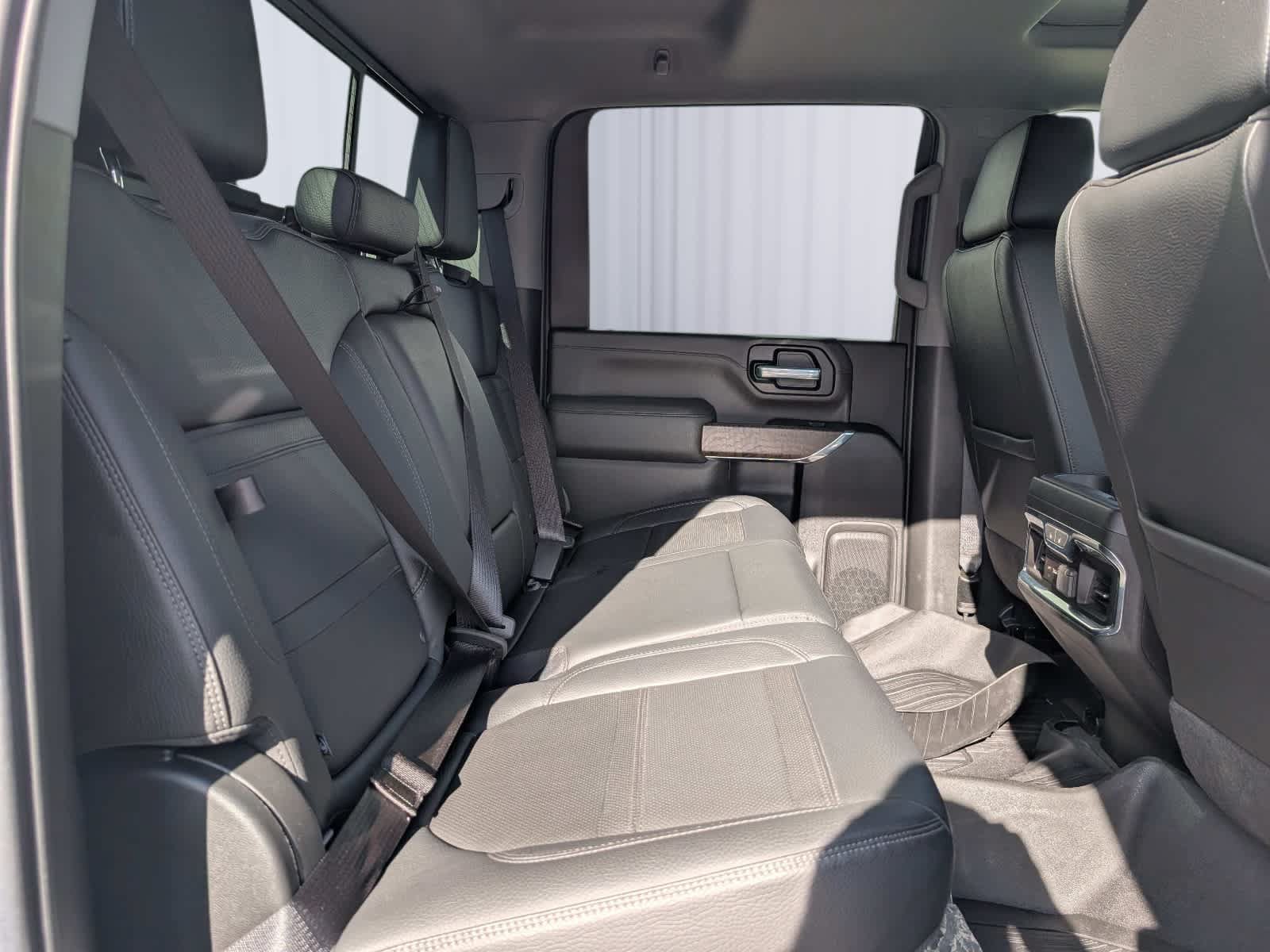 Certified 2023 GMC Sierra 3500 Denali w/ Denali Ultimate Package AWD/4WD image 13