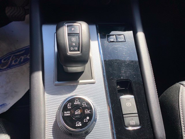 Used 2023 Mitsubishi Outlander SEL AWD/4WD image 16