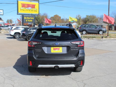 Used 2020 Subaru Outback Limited image 6