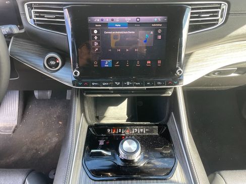 Used 2024 Jeep Wagoneer Series II w/ Flexible Seating Group AWD/4WD image 20