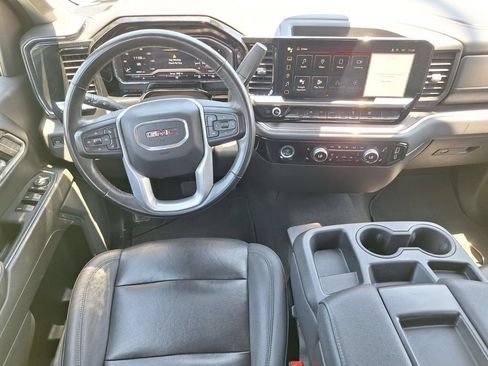 Used 2024 GMC Sierra 1500 SLT RWD image 9