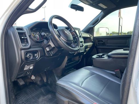 Used 2022 RAM 2500 Tradesman w/ Chrome Appearance Group image 23