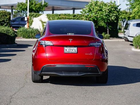 Used 2024 Tesla Model Y Long Range image 4
