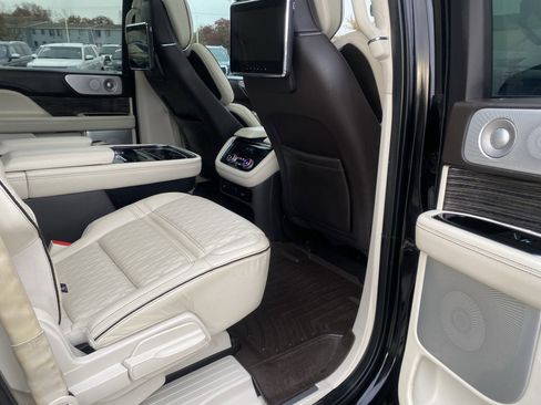 Used 2019 Lincoln Navigator L Black Label w/ Cargo Package image 6