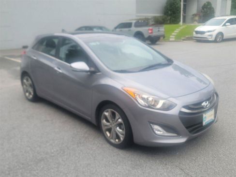 Used 2013 Hyundai Elantra GT w/ Style Pkg FWD image 1