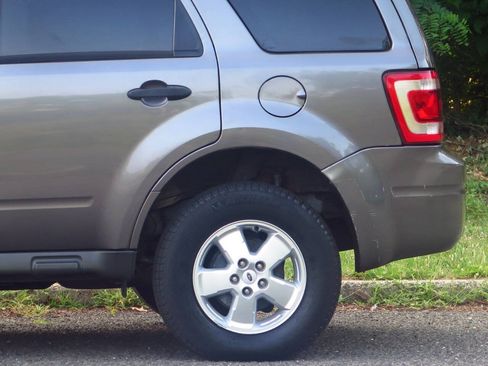 Used 2009 Ford Escape XLT FWD image 27