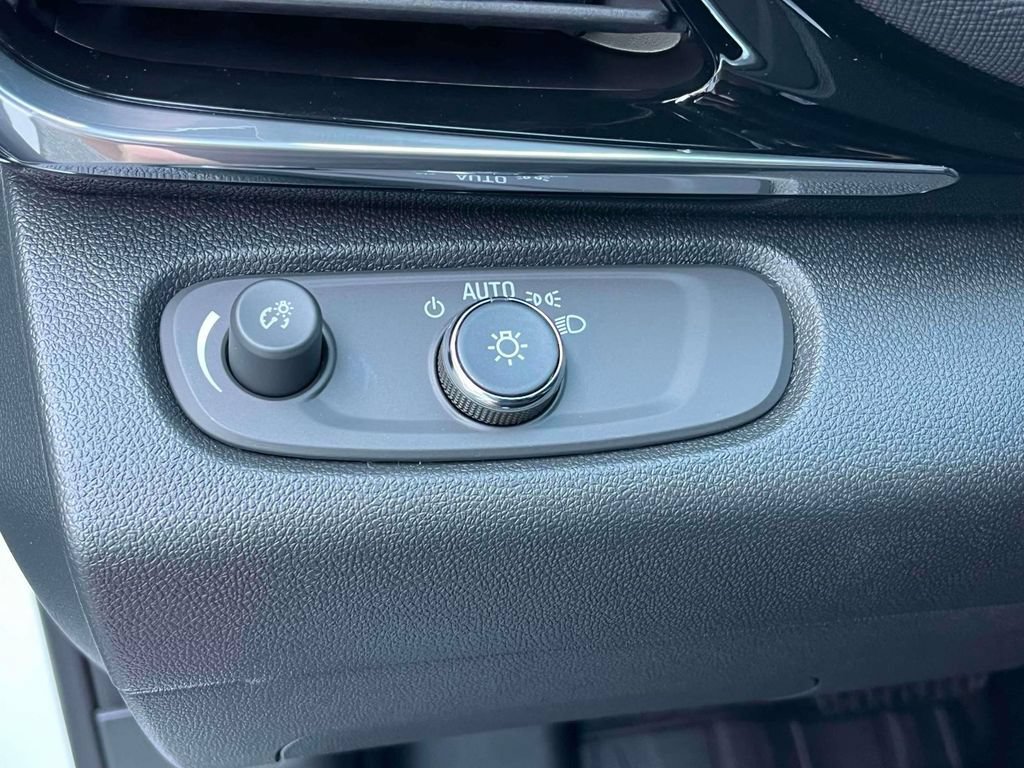 New 2026 Buick Envista Preferred FWD image 22