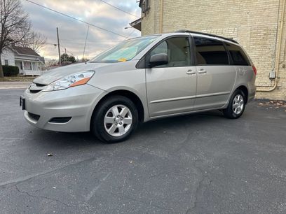 Used 2010 Toyota Sienna LE