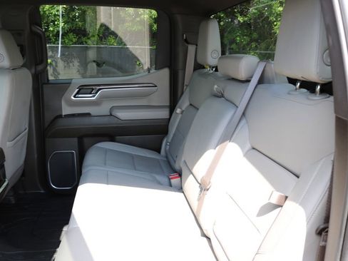 Used 2023 Chevrolet Silverado 1500 LTZ image 15