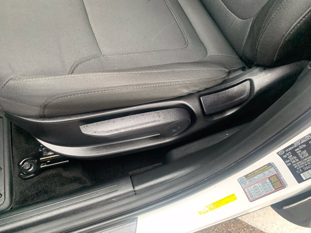 Used 2022 Hyundai Tucson SE w/ Cargo Package AWD/4WD image 12