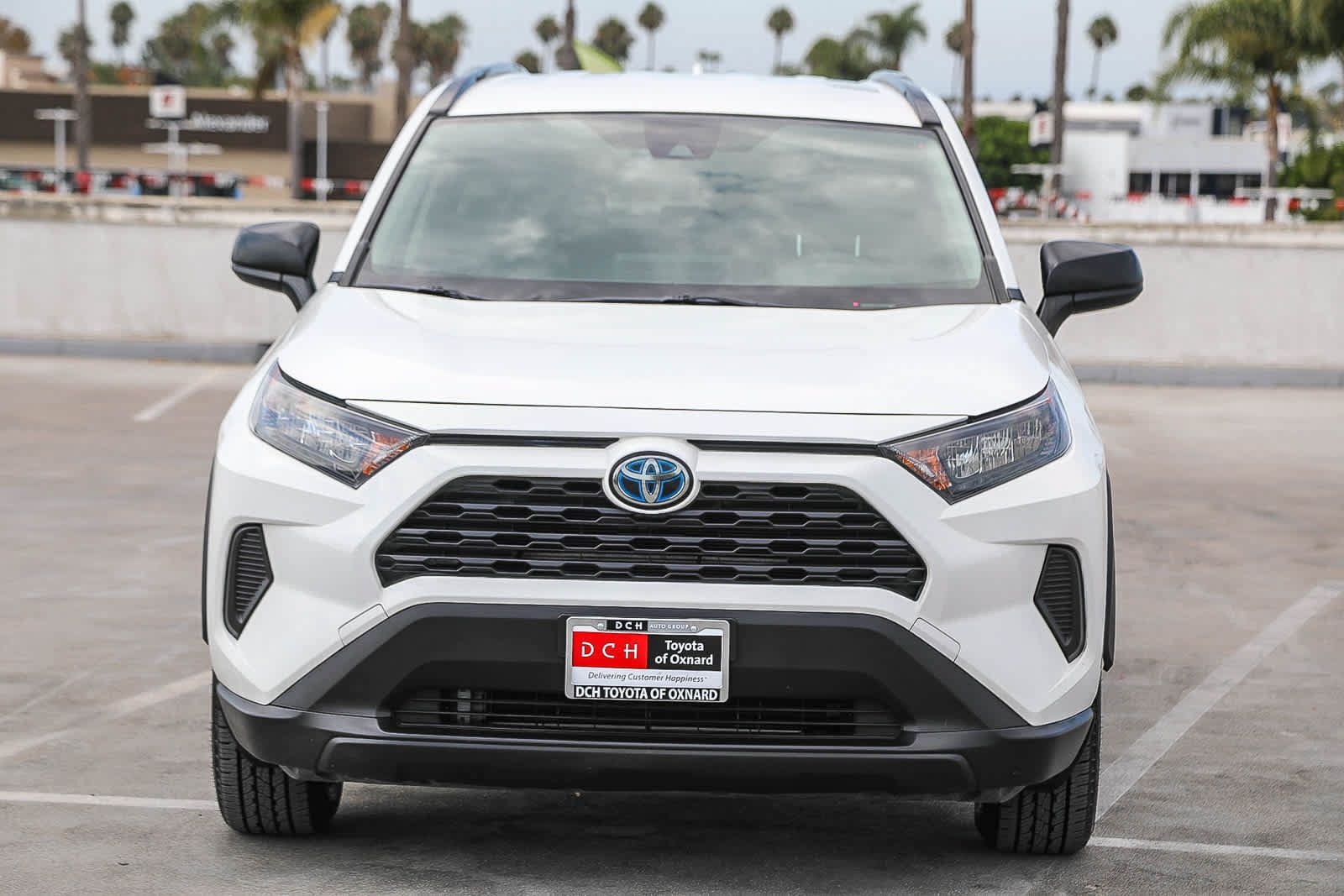 Used 2021 Toyota RAV4 LE AWD/4WD image 3
