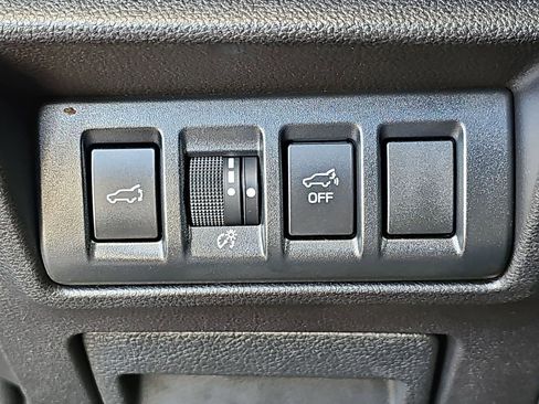 Certified 2024 Subaru Outback Limited AWD/4WD image 32