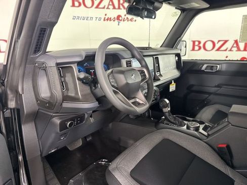 New 2025 Ford Bronco 4-Door image 15