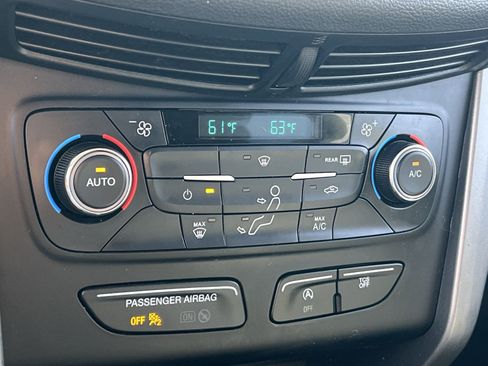 Used 2017 Ford Escape SE AWD/4WD image 28