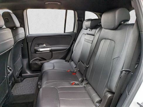 Used 2020 Mercedes-Benz GLB 250 GLB 250 image 15