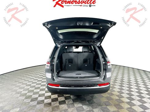 New 2025 Jeep Grand Cherokee L Limited image 16