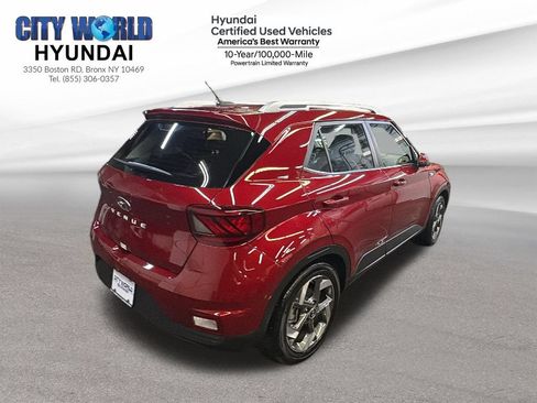 Used 2025 Hyundai Venue Limited FWD image 5