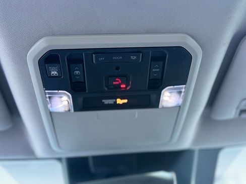 Used 2022 Toyota Tundra Limited w/ TRD Off-Road Package image 22