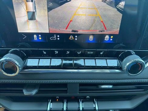 New 2026 Chevrolet Colorado LT w/ LT Convenience Package AWD/4WD image 31