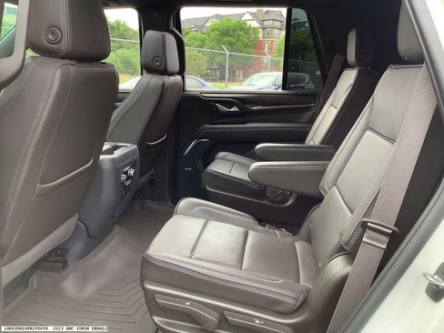 Used 2023 GMC Yukon Denali w/ Max Trailering Package image 13