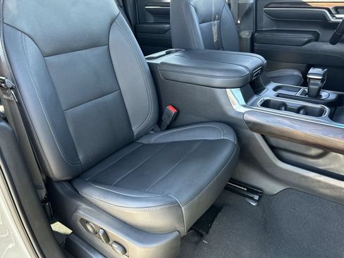 Used 2023 GMC Sierra 1500 SLT w/ SLT Convenience Package RWD image 27