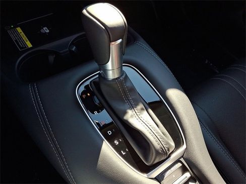 Certified 2025 Honda HR-V EX-L image 15