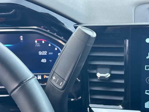 Used 2024 Chevrolet Silverado 2500 ZR2 w/ Technology Package image 20