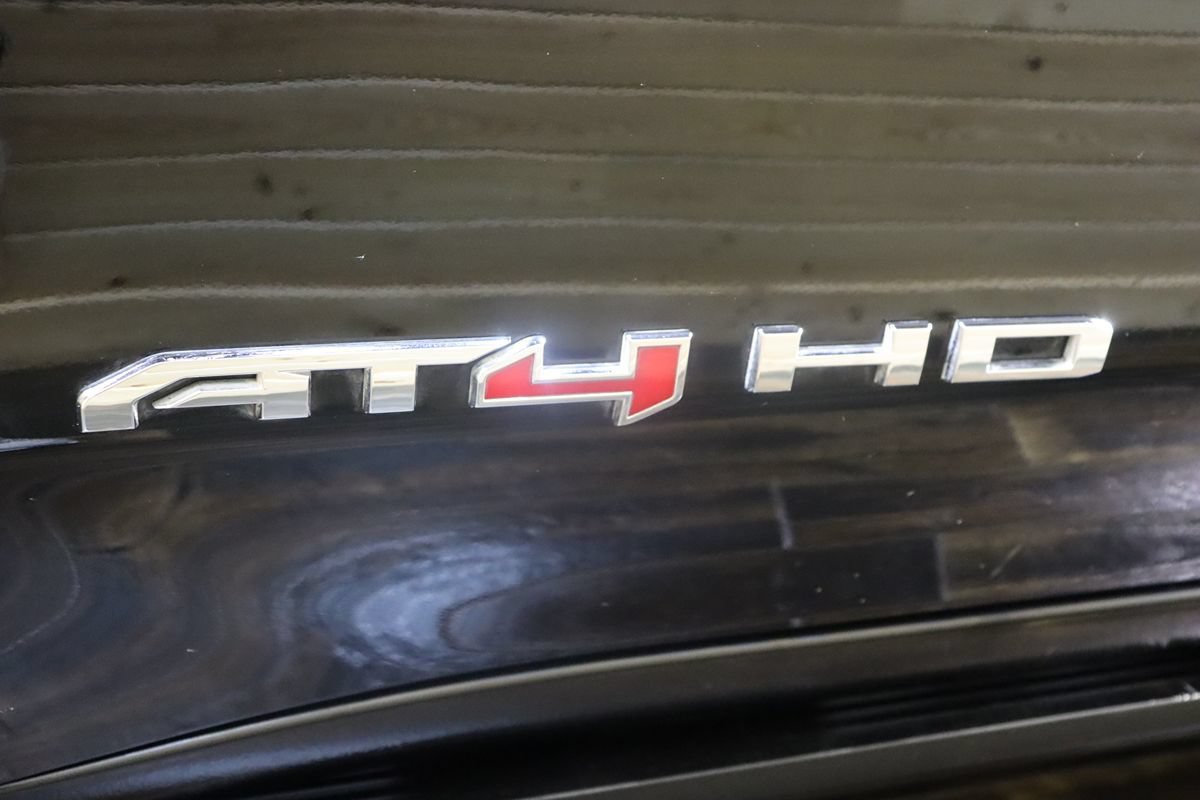 Used 2023 GMC Sierra 2500 AT4 w/ AT4 Premium Plus Package AWD/4WD image 21