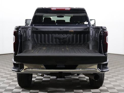 Used 2023 Chevrolet Silverado 3500 LT w/ Convenience Package image 18