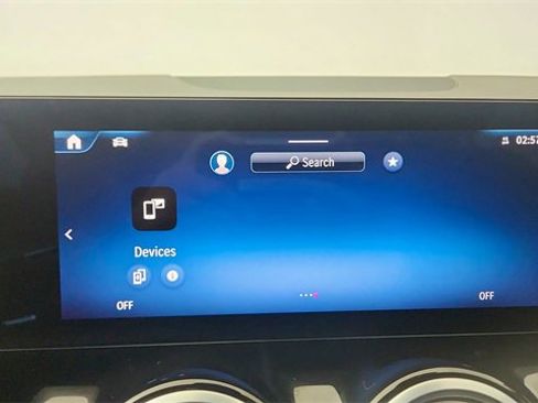 Used 2025 Mercedes-Benz GLA 250 4MATIC image 55