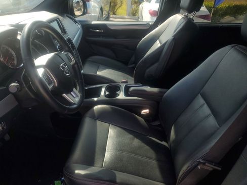 Used 2018 Dodge Grand Caravan GT image 23