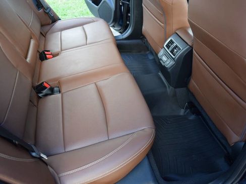Used 2018 Subaru Outback 3.6R Touring AWD/4WD image 47