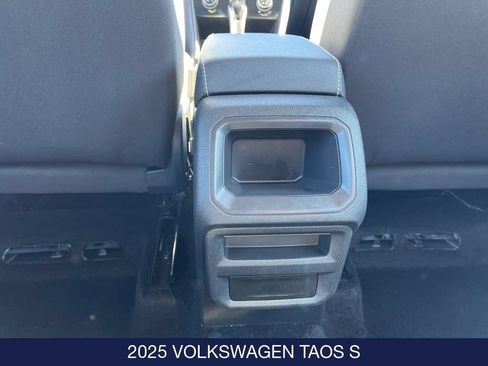 Used 2025 Volkswagen Taos S AWD/4WD image 38