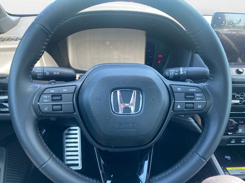 Used 2025 Honda Accord Sport image 13
