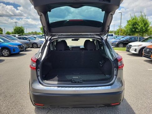 Certified 2021 Nissan Rogue Sport SV FWD image 33