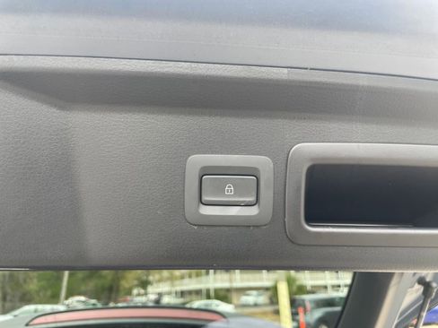 Used 2025 MAZDA CX-30 AWD 2.5 S w/ Preferred Package image 21