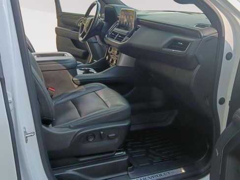 Used 2021 Chevrolet Tahoe LT w/ Luxury Package RWD image 25