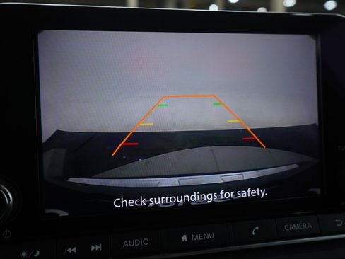 Used 2022 Nissan Rogue SV image 29