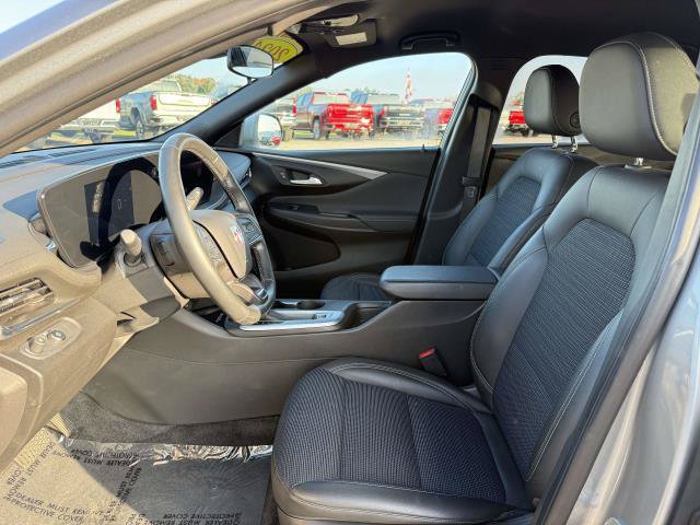 Used 2024 Buick Envista Preferred w/ Convenience I Package FWD image 10