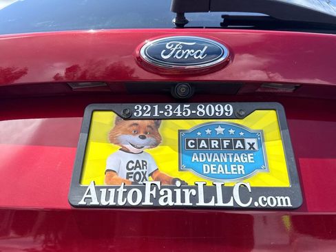 Used 2017 Ford Escape SE w/ SE Leather Comfort Package AWD/4WD image 6