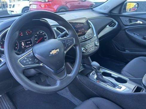 Used 2024 Chevrolet Malibu LT image 20