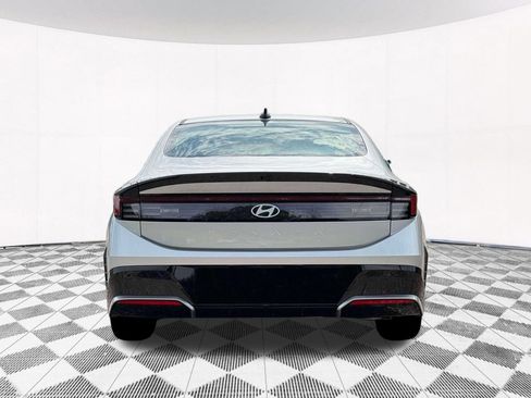 New 2026 Hyundai Sonata SEL FWD image 9