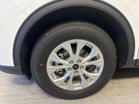 New 2026 Ford Escape Active w/ Cold Weather Package AWD/4WD image 2