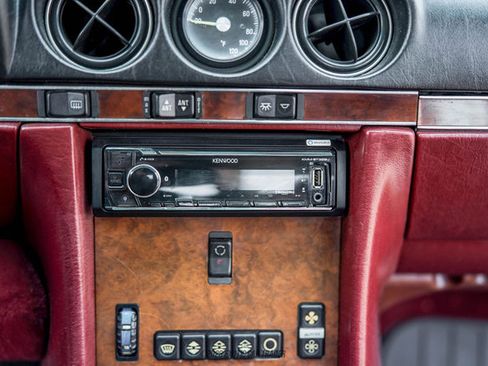 Used 1988 Mercedes-Benz 560 SL image 33