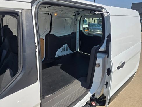 Used 2020 Ford Transit Connect XL image 21