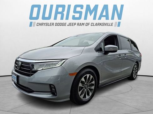 Used 2023 Honda Odyssey EX-L image 3