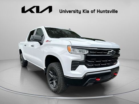 Used 2024 Chevrolet Silverado 1500 LT Trail Boss w/ Protection Package AWD/4WD image 1