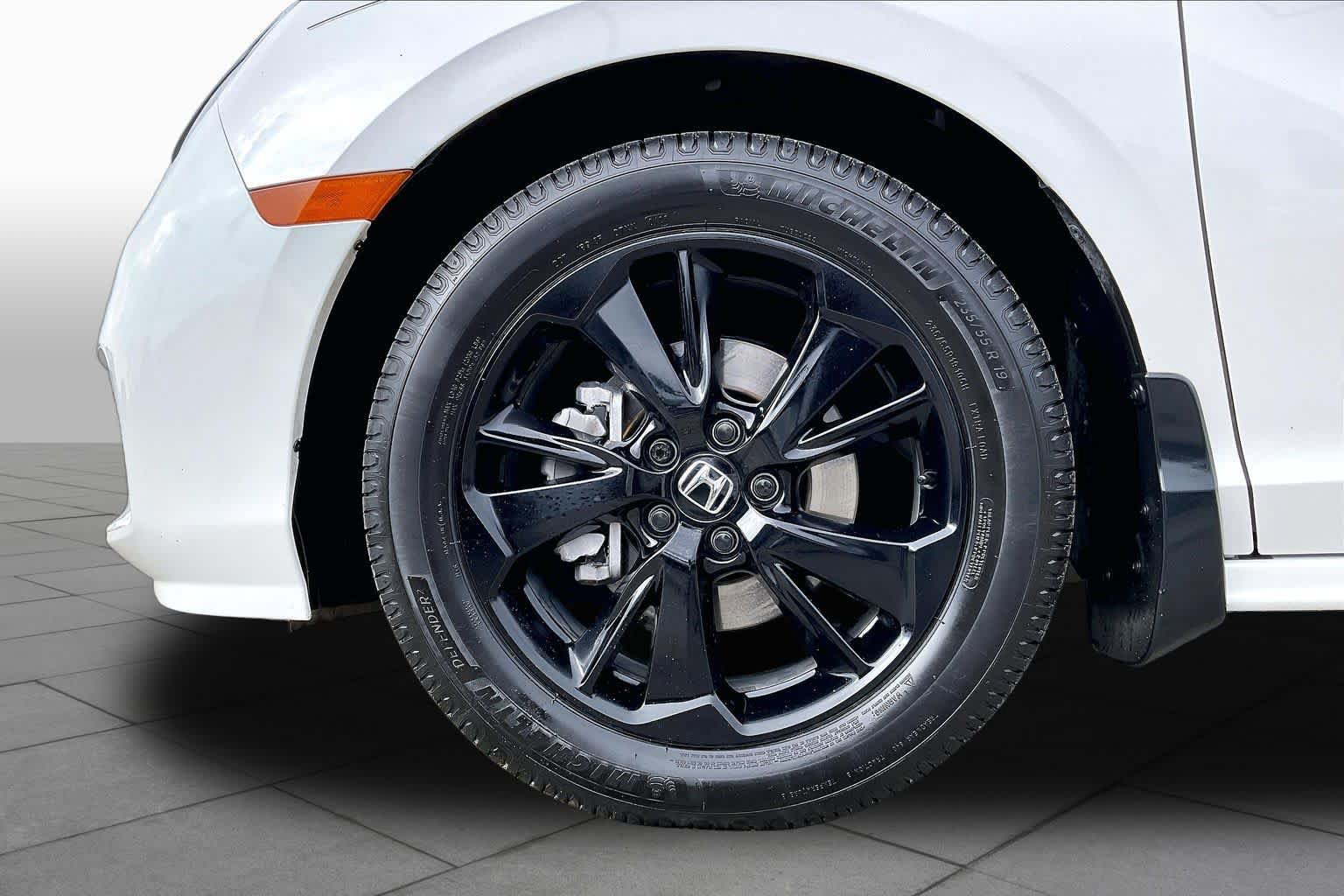 Used 2024 Honda Odyssey Sport image 11