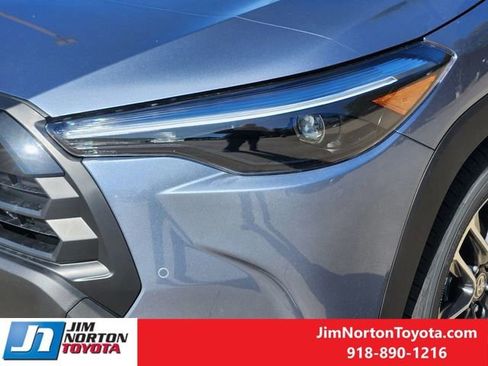 New 2026 Toyota Corolla Cross XLE image 7